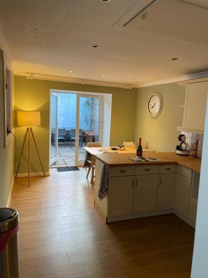 Pretty Ground Cottage In Comrie Exterior photo