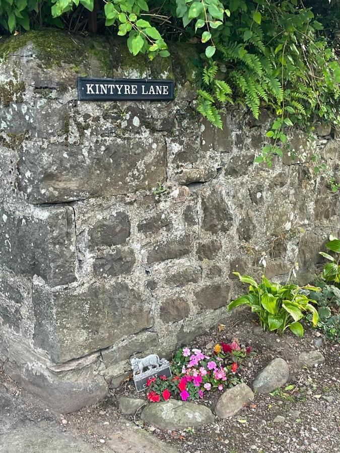 Pretty Ground Cottage In Comrie Exterior photo